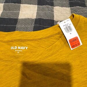 Old Navy women’s Yellow Shirt